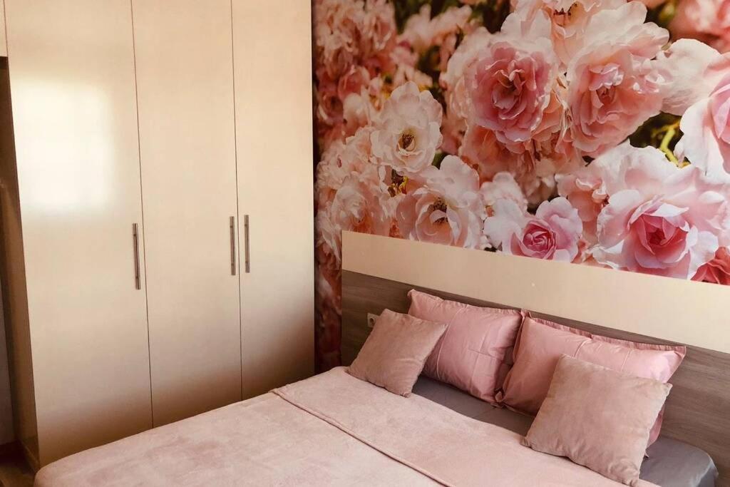 Lovely 3-Bedroom Apartment For 7 Ppl At The Centre Warna Zewnętrze zdjęcie